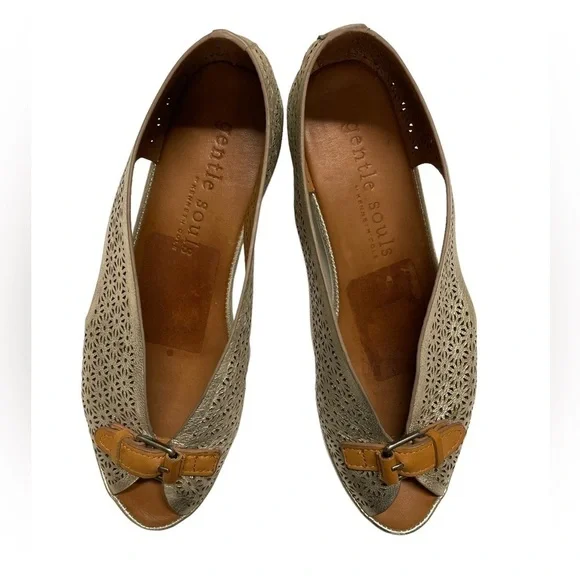 KENNETH Cole Gentle Souls Shoes, 6.5 - Picture 3 of 10